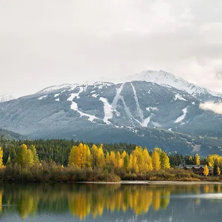 Convenient Village Location With Pool And Hot Tub Whistler Exterior photo
